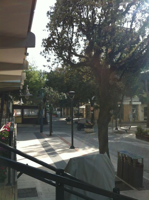 Hotel Gabbiano Porto San Giorgio Exteriör bild